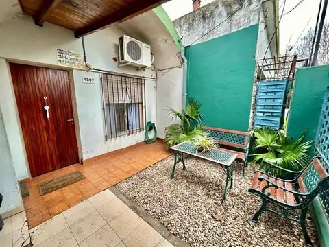 VENTA CASA 3 AMBIENTES COCHERA BURZACO
