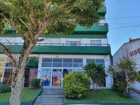 Local comercial con vivienda - Zona Sur - Villa Gesell