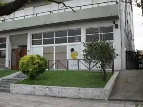 Local comercial con vivienda - Zona Sur - Villa Gesell