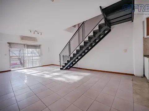 Depto Tipo Casa 4 ambientes con 1 baño