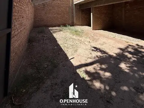 Depto Tipo Casa en Venta con 3 cochera