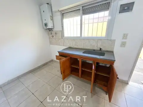 Depto Tipo Casa en Alquiler de 1 dormitorio