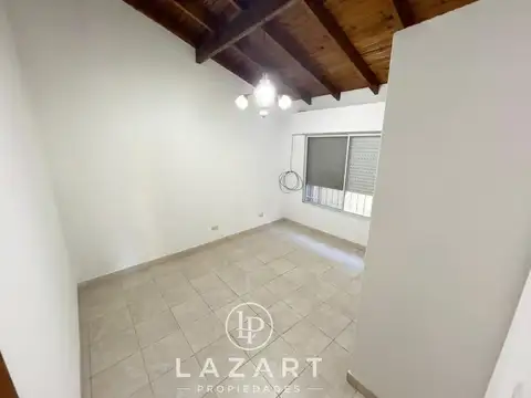 Depto Tipo Casa 2 ambientes con 1 baño