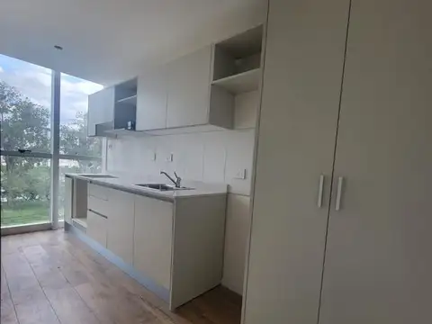 Calle 1º de Enero 2400