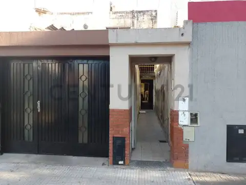Dos PH en VENTA en un mismo lote | Ideal vivienda multifamiliar, renta o uso mixto    Homero al 1