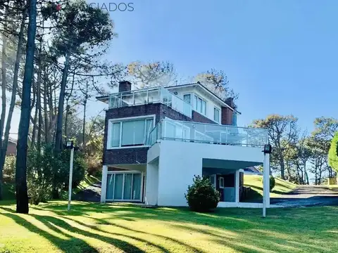 Casa en Venta de 5 dormitorios