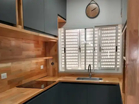 Casa 2 ambientes con 1 baño