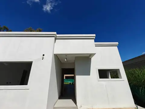 Casa en Santa Lucia Pilar del Este