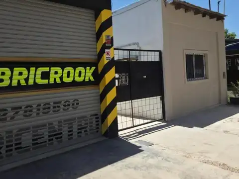 Las Glicinas 600