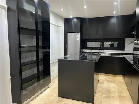 Departamento en Alquiler de 4 ambientes