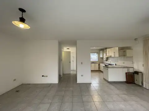 Casa 2 ambientes con 1 baño