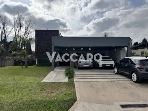 Casa en venta  5 Ambientes en Fincas de Alvarez, Moreno