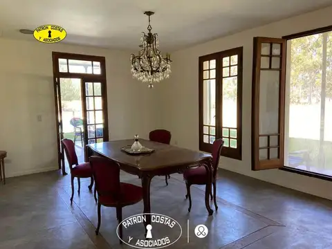 Casa en Alquiler de 4 dormitorios