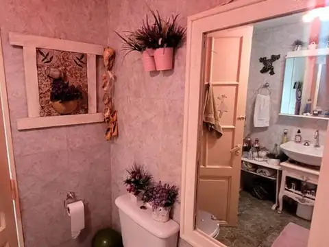 Casa 4 ambientes con 1 baño
