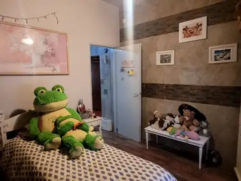 CASA 4 AMBIENTES VENTA EN LOMAS DE ZAMORA