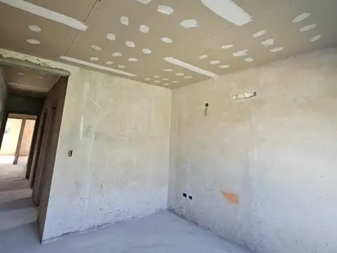 OPORTUNIDAD CASA A ESTRENAR