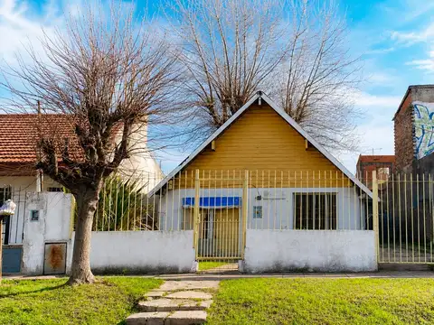 VENTA CASA MAS DEPTO LOTE 300 MTS HURLINGHAM