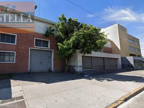 Galpón Comercial 7000 m² - Local, Depósitos, Oficinas, Baños y Vestuarios - Mataderos