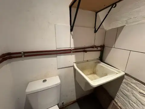 Local 25 m2. en pleno centro de Haedo Sur