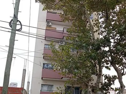 DEPARTAMENTO 2 AMBIENTES - REMEDIOS DE ESCALADA, GRAN BS. AS. SUR