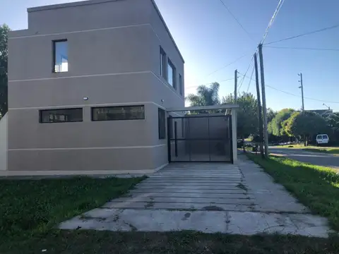 Casa en Venta en Manuel B Gonnet, USD 180.000