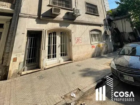 Casa PH 2 dormitorios con patio ubicación estratégica Centro Rosario