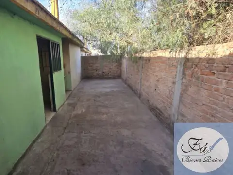 Casa 4 ambientes con 1 baño