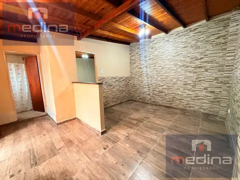 Depto Tipo Casa en Alquiler en Don Torcuato, $ 650.000