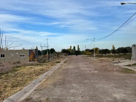 Terreno en el Barrio Ampros 8