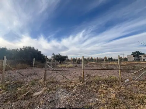 Terreno en el Barrio Ampros 8