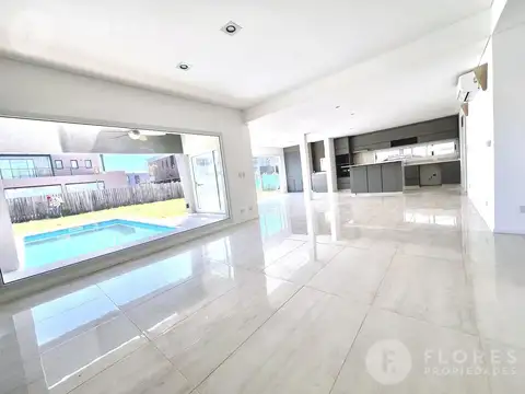 Casa en Venta en Countries y Barrios Cerrados en Pilar, USD 385.000