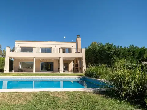 Casa en Venta en Roldan, San Lorenzo