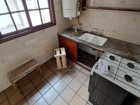 A METROS DE LA AV. MITRE USO PROFESIONAL O COMERCIAL