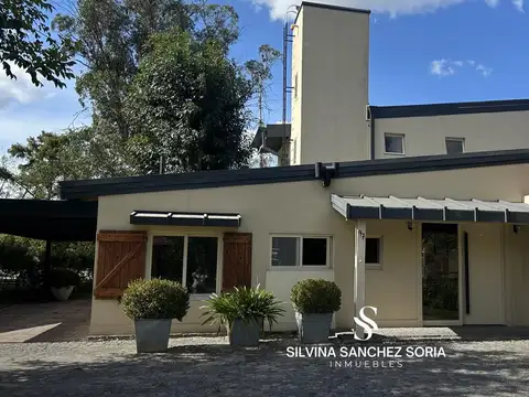 VENTA CASA 4 AMBIENTES FONDO GOLF EN LOS CARDALES COUNTRY CLUB
