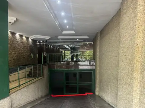 VENTA COCHERA CUBIERTA EN  2SS P. PATRICIOS