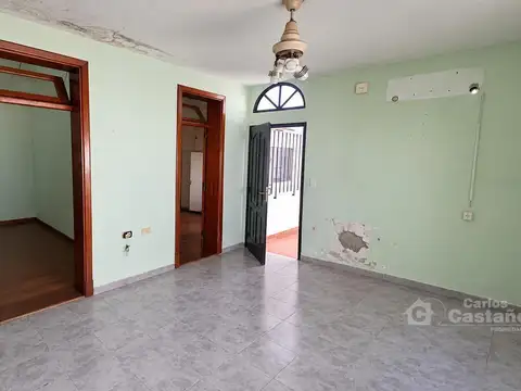 PH 3 Amb. al Contrafrente en 1 Planta (Sin Expensas) con Patio