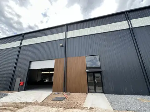 Venta Depósito 558m2 en predio dentro Parque Ind. Tigre