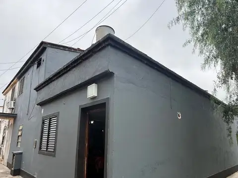 VENTA DE DUPLEX (BARRIO ULLUAS)