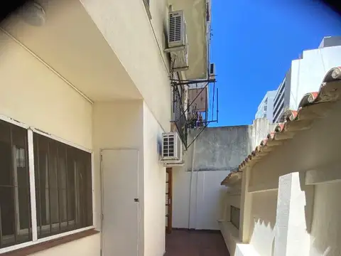 Departamento de 3 amb. con 2 patios-Super luminoso