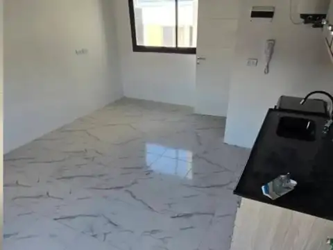 Departamento en Alquiler con 1 cochera