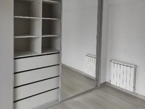 Departamento en Alquiler con 1 cochera