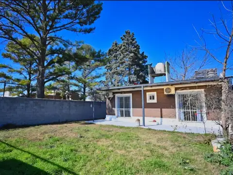 Casa 8 ambientes con 3 baños