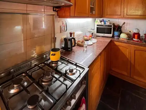 Casa 5 ambientes con 3 baños
