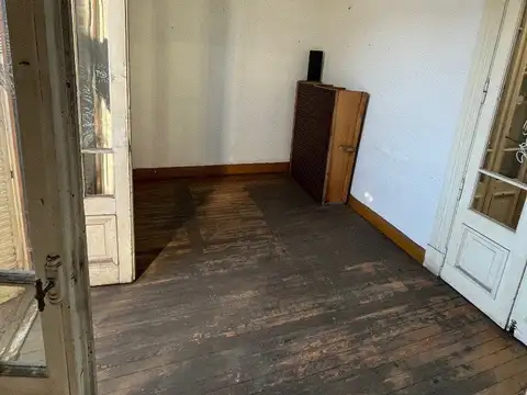 Bartolomé Mitre 1000, Piso 1