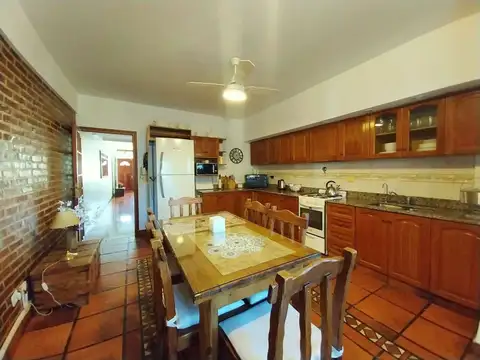 Depto Tipo Casa en Venta de 5 ambientes