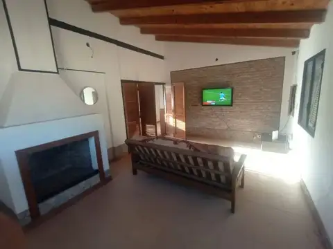 Luis Beltran 409 , Piso 0