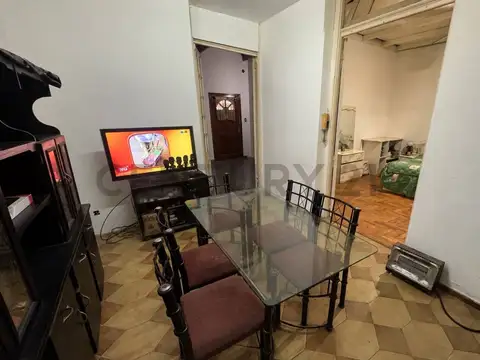 PH DE AMPLIAS DIMENSIONES, DOBLE ACCESO Y TERRAZA – NUEVA POMPEYA