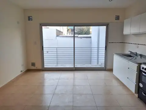 Depto Tipo Casa 3 ambientes con 2 baños