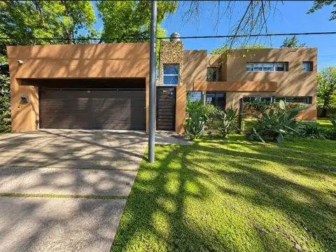 Casa en Venta, Milicianos Rosarinos 8800, Fisherton, Rosario, c/pileta