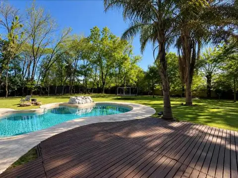 Casa en Venta, Milicianos Rosarinos 8800, Fisherton, Rosario, c/pileta
